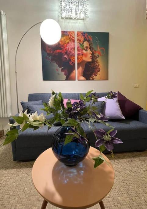 Donna Di Fiori Florencia